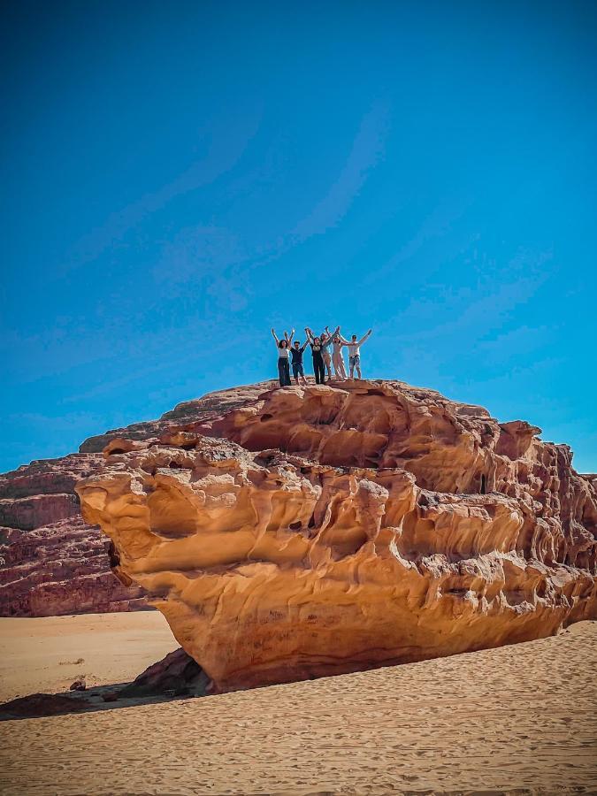 Tower Rum Camb Wadi Rum Exteriér fotografie