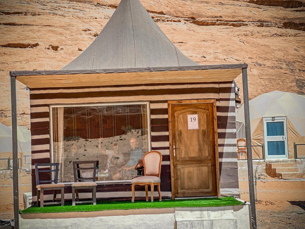 Tower Rum Camb Wadi Rum Exteriér fotografie